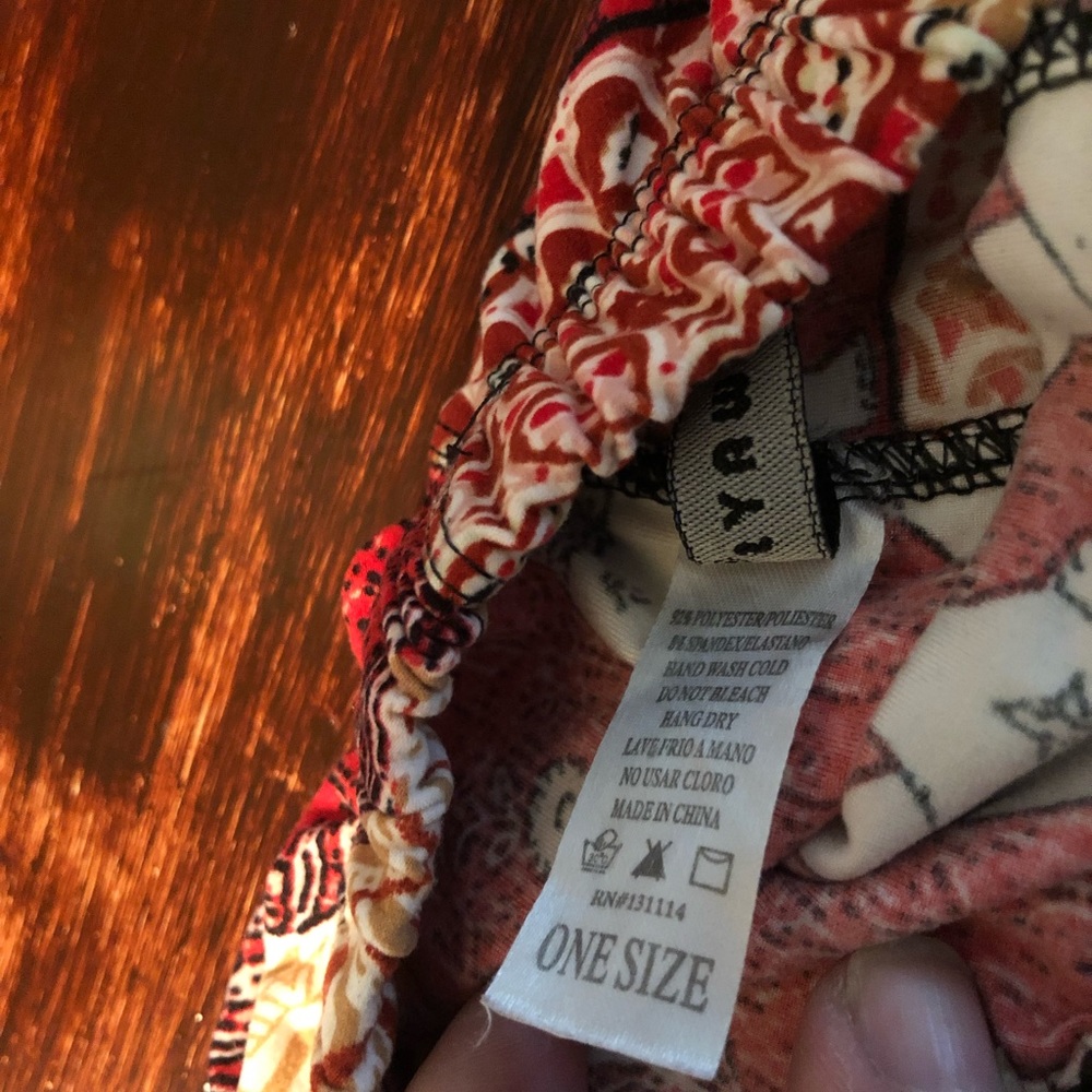 Red elephant tribal leggings os regular - Picture 3 of 4